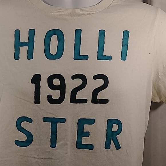 Pick 3👕 $15 Hollister white T-shirt - Picture 2 of 4